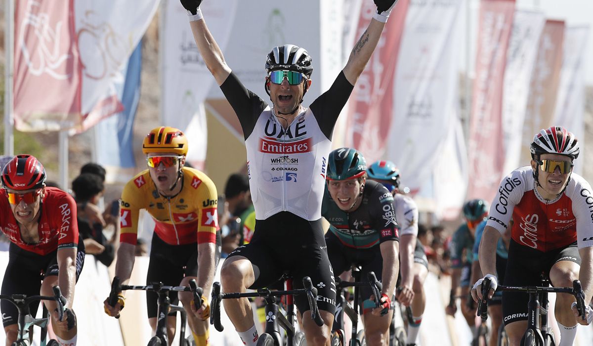Diego Ulissi gana en Yitti Hills y acecha el liderato de Jorgenson