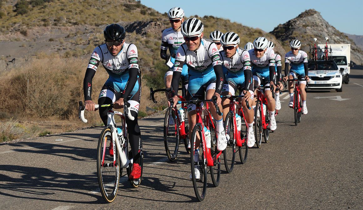 Contador y su Polartec-Kometa se entrenan desde hoy en Mar de Pulpí