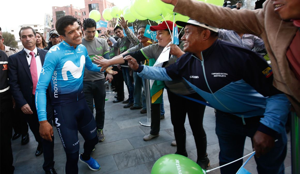 Richard Carapaz vuelve a Ecuador después de vivir un Giro "brutal"