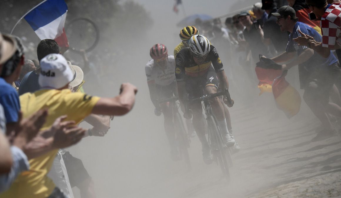 Tour: las mejores imágenes del infierno del pavés