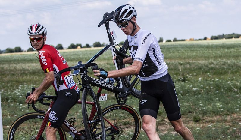 Chris Froome: “Esto es parte del juego y lo mejor es que no ha sido nada grave”
