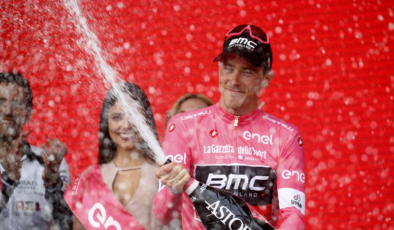 El australiano Rohan Dennis, nuevo líder del Giro de Italia