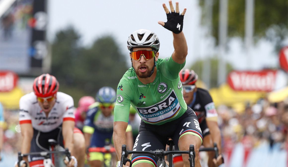 Triplete de Sagan en un sprint descafeinado