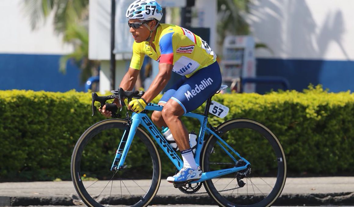 Jonathan Caicedo, durante la última etapa de la Vuelta a Colombia 2018.