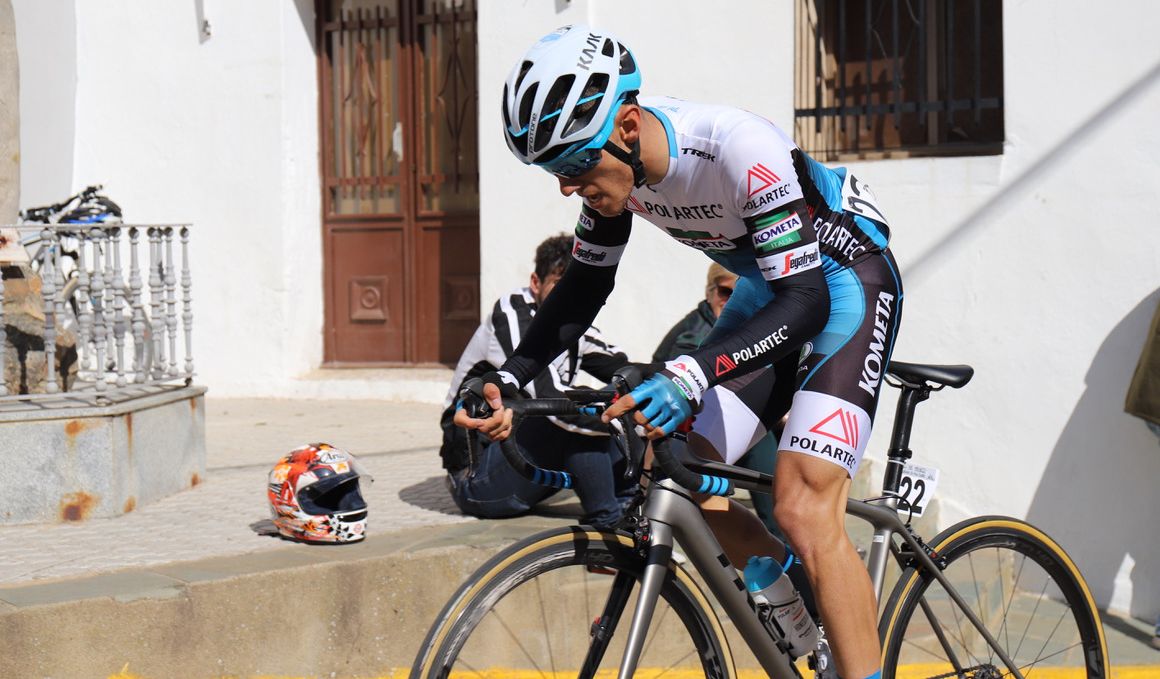 José Antonio García, afrontando el exigente Muro de Magacela durante el Circuito del Guadiana, primera prueba de la Copa de España 2018. 