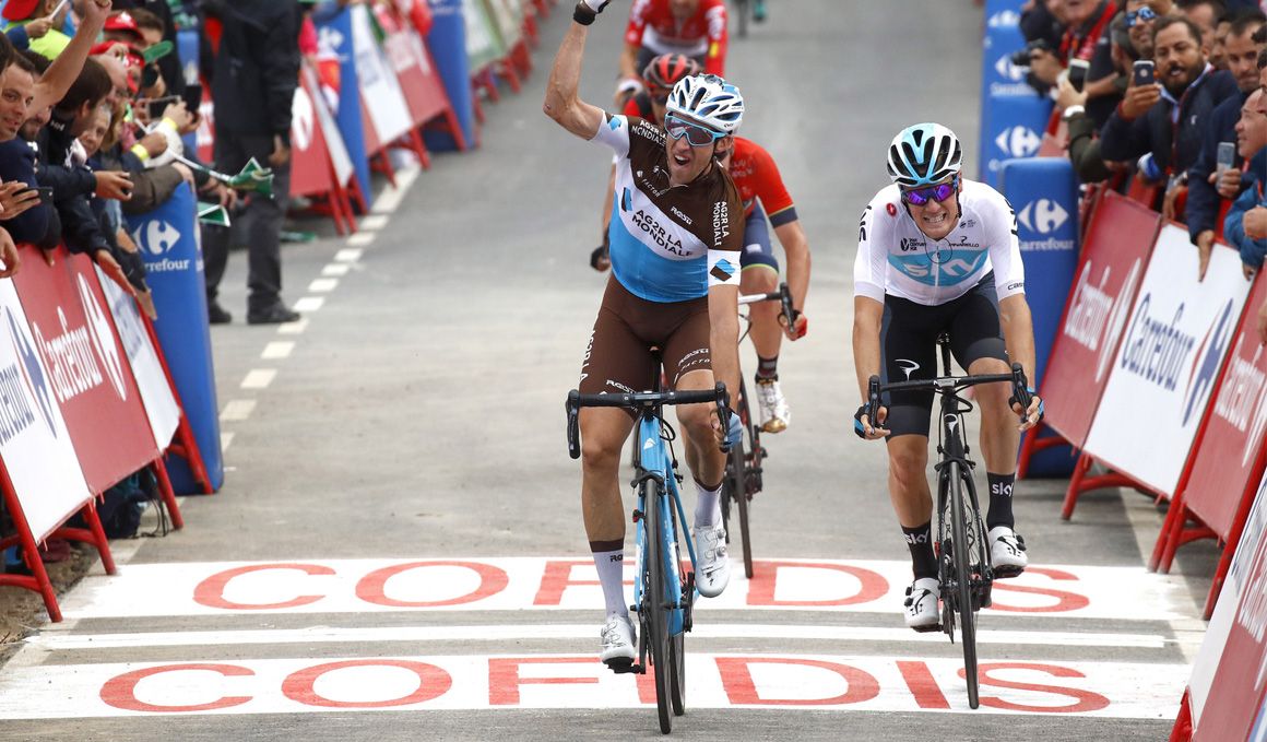 Jesús Herrada pone la Vuelta patas arriba