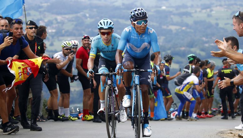 Nairo Quintana y Miguel Ángel López, en la subida a Les Praeres. 