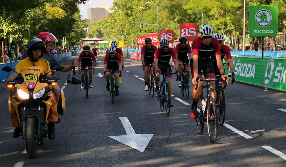 La experiencia de vivir desde dentro la última etapa de la Vuelta con Oakley®  