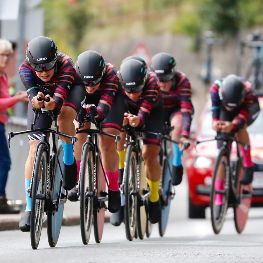 El Canyon-Sram, imperial en la crono por equipos comerciales femenina