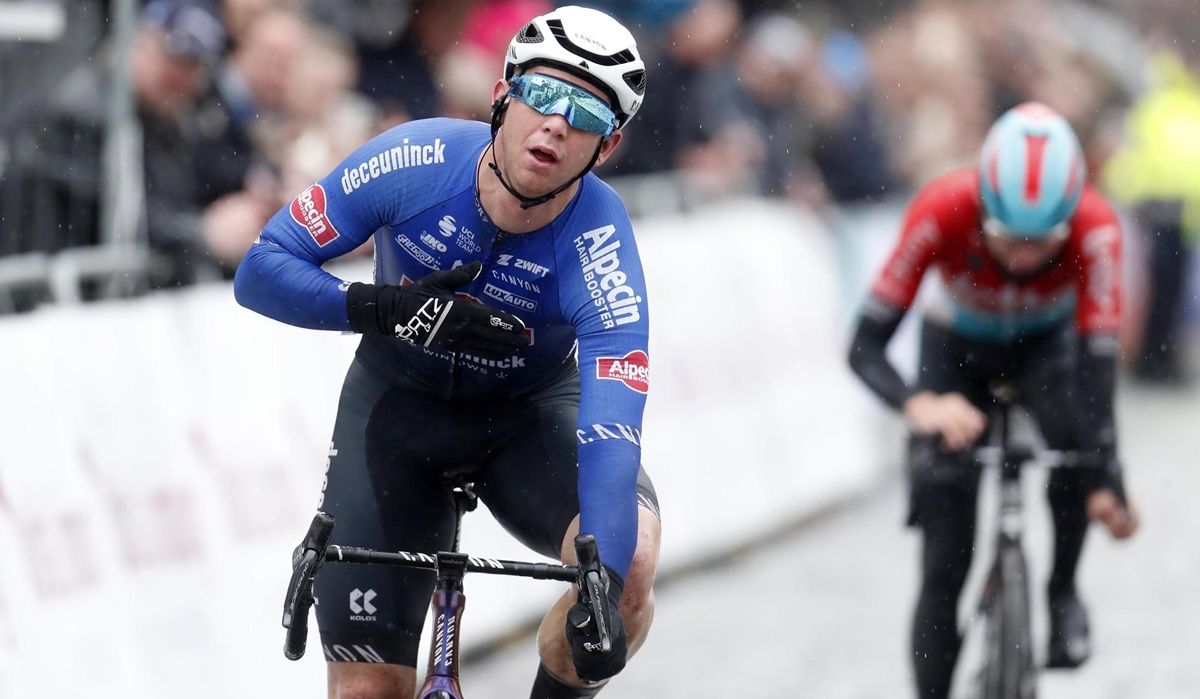 Kaden Groves fue el más fuerte y el más rápido en la Volta Limburg Classic