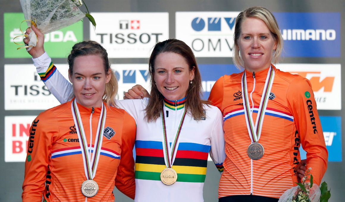 Annemiek van Vleuten revalida su título mundial contrarreloj