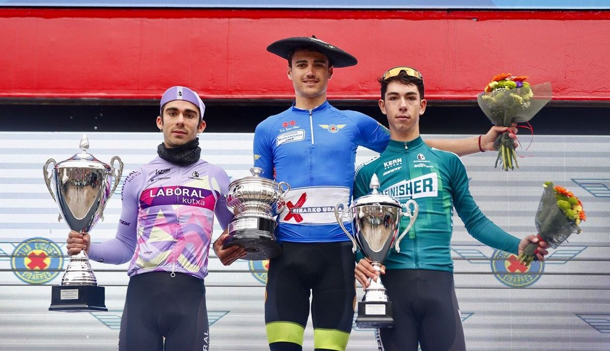 Pocas fotos son más perseguidas que la del podio del Valenciaga por los Sub23 Pocas fotos son más perseguidas que la del podio del Valenciaga por los Sub23