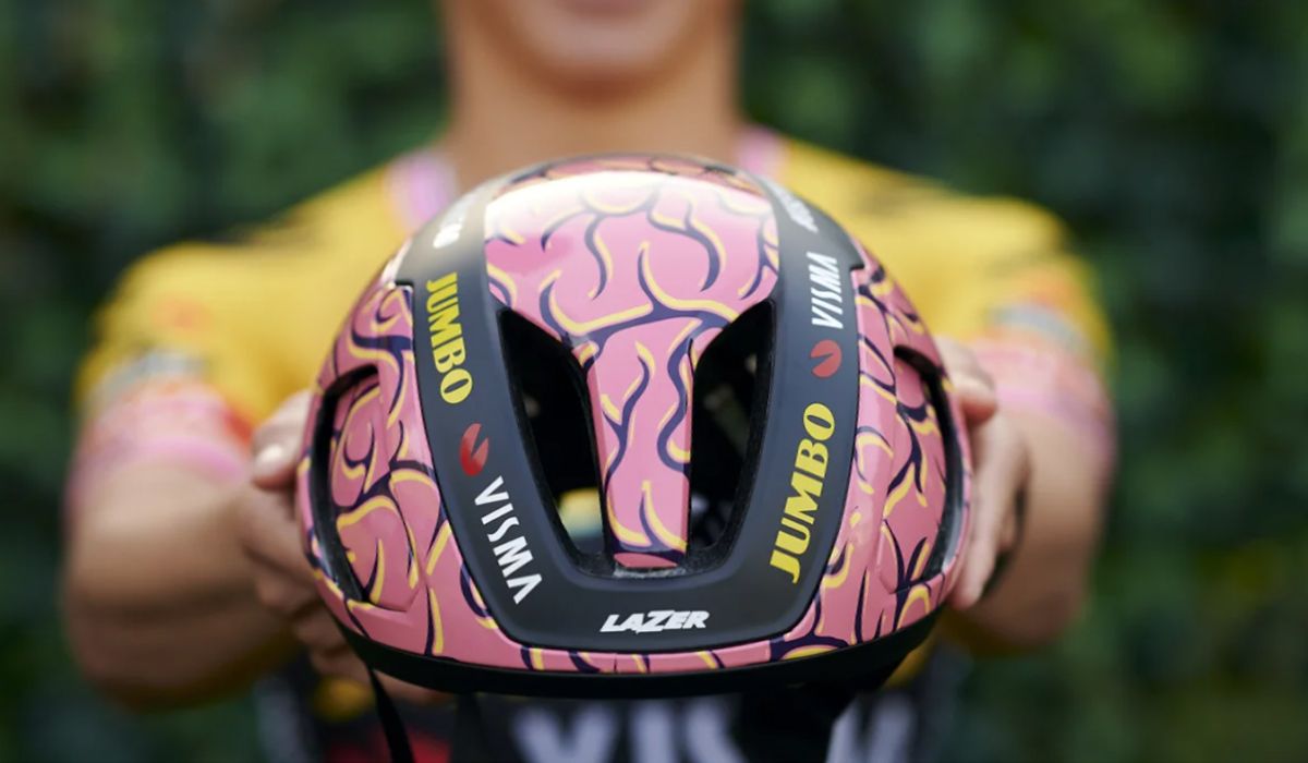 El Jumbo Visma usará un diseño único de Lazer en la París Roubaix