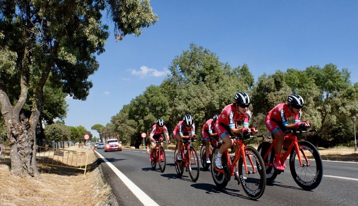 Ciclistas del Bizkaia Durango durante la Madrid Challenge by La Vuelta en 2018 Ciclistas del Bizkaia Durango durante la Madrid Challenge by La Vuelta en 2018
