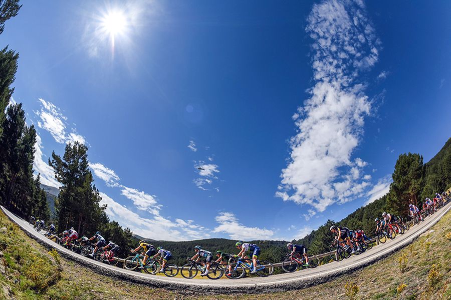 El Observatorio de Javalambre y la Sierra de Guadarrama, en el menú de la Vuelta 2019