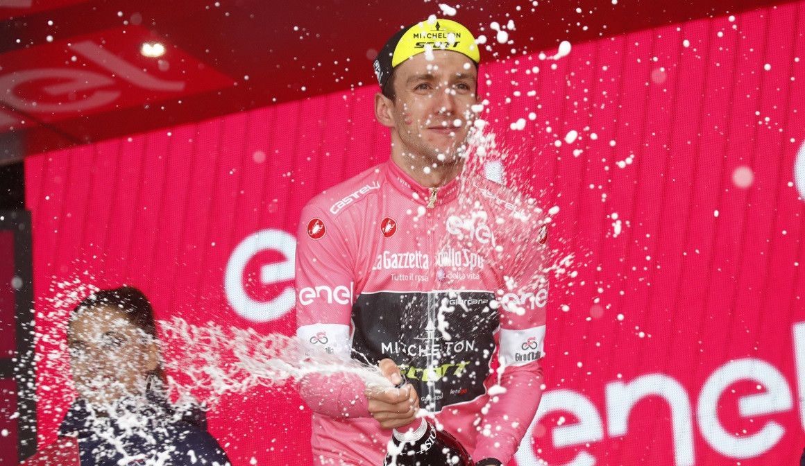 El británico lució durante 13 jornadas la maglia rosa