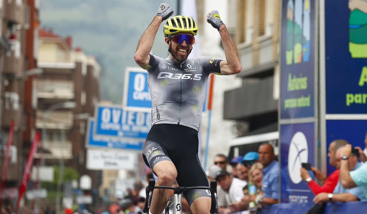 Damien Howson, primer líder de la Vuelta a Asturias