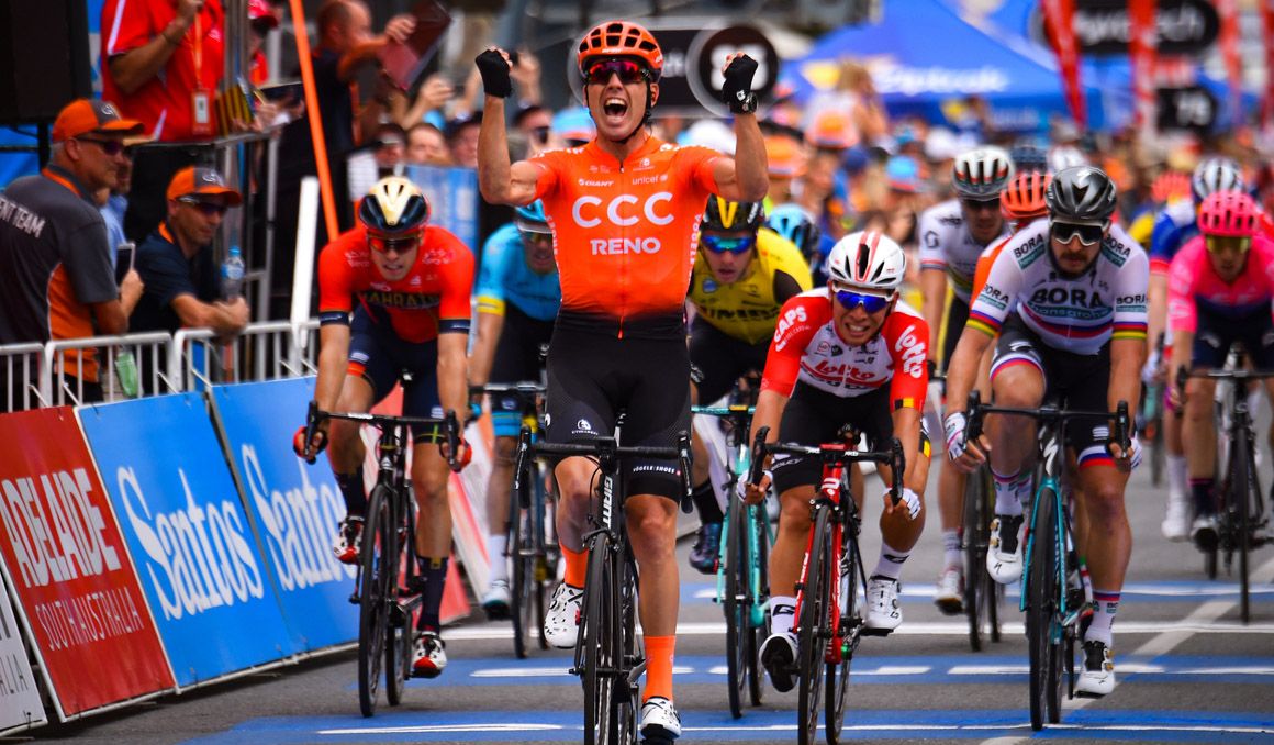 Tour Down Under: Patrick Bevin, etapa y liderato en un final accidentado