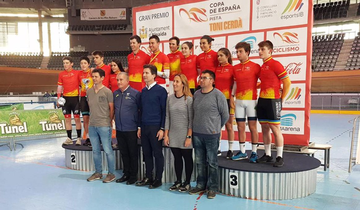 Albert Torres y Eukene Larrarte, campeones de España de ómnium