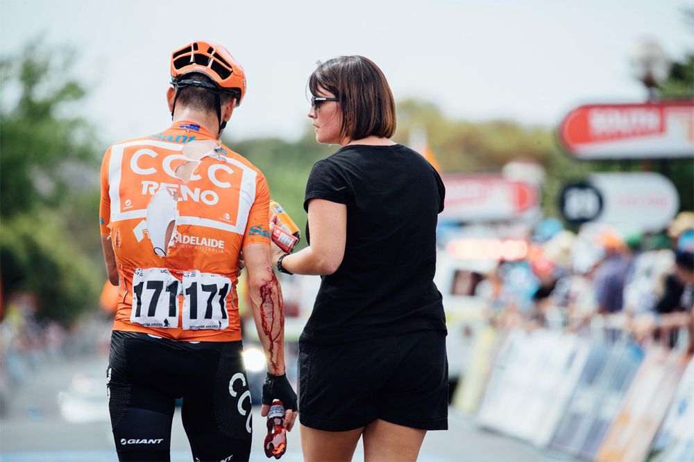 La continuidad de Patrick Bevin en el Tour Down Under se decidirá este domingo