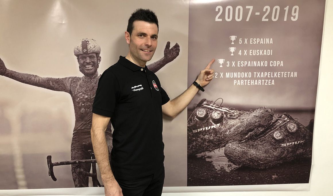 Ruiz de Larrinaga, despedida feliz a una leyenda del ciclocross