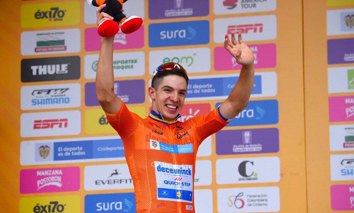 Álvaro Hodeg exalta el "fenomenal trabajo" del Deceuninck en su victoria en Colombia
