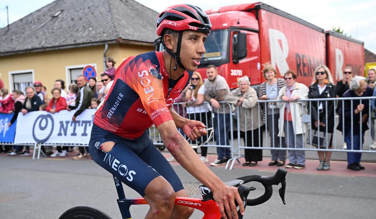 Egan Bernal sólo sufre contusiones y seguirá en carrera