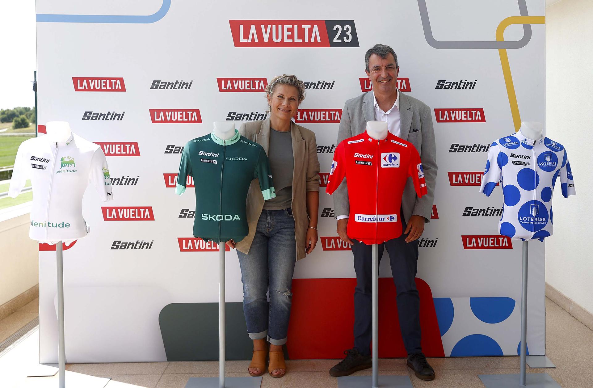 Presentados los maillots oficiales de La Vuelta 2023.