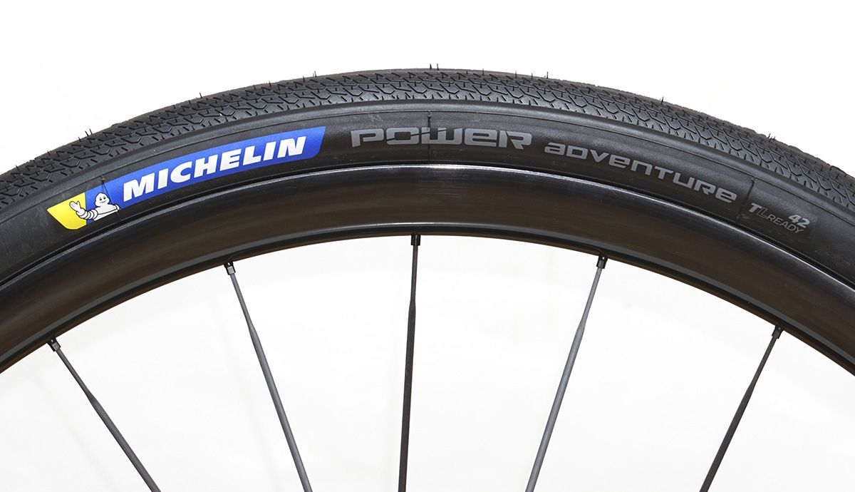 Cubiertas Michelin Power Adventure Gravel (3)