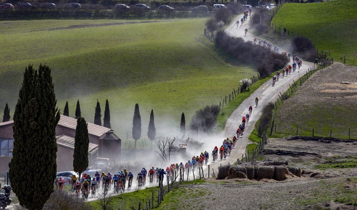 Strade Bianche: espectáculo por los caminos blancos