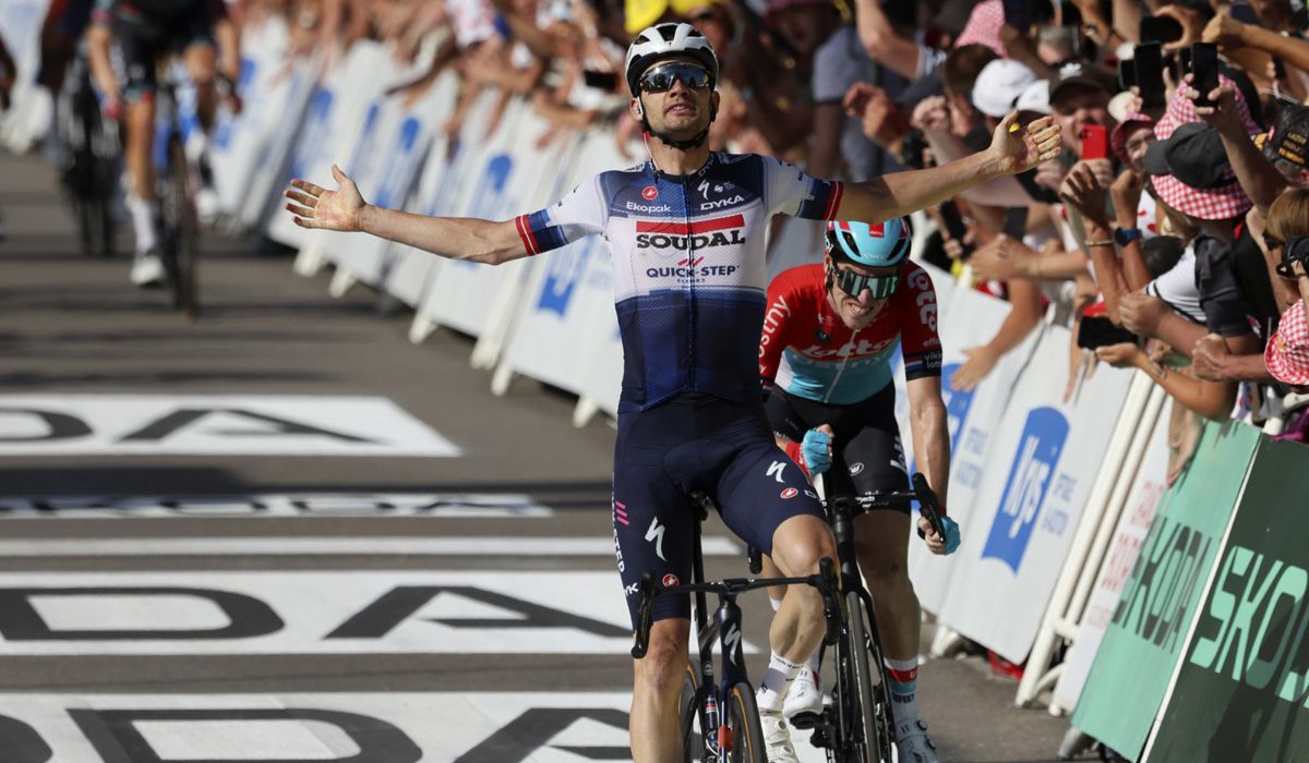 Kasper Asgreen remata una fuga de 184 km en un final de infarto