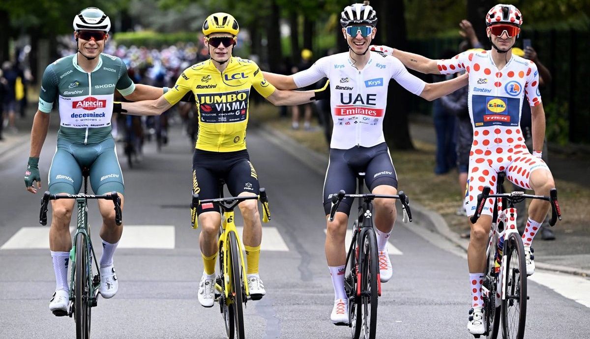 Los portadores de los cuatro maillots del Tour de Francia