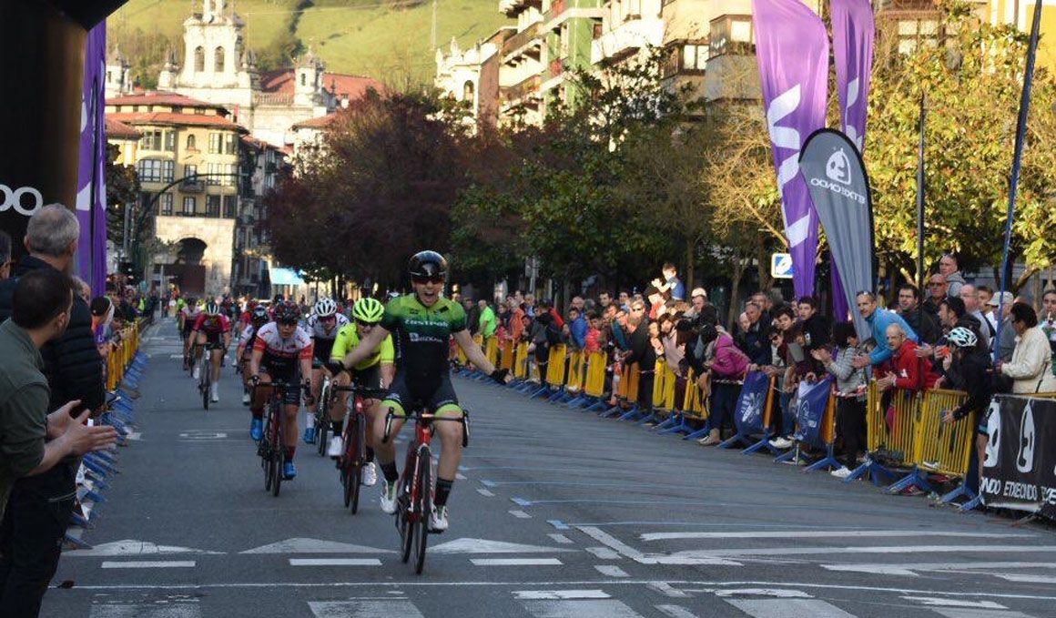 Ana Usabiaga se impone en el Emakumeen Tolosa VI. Saria