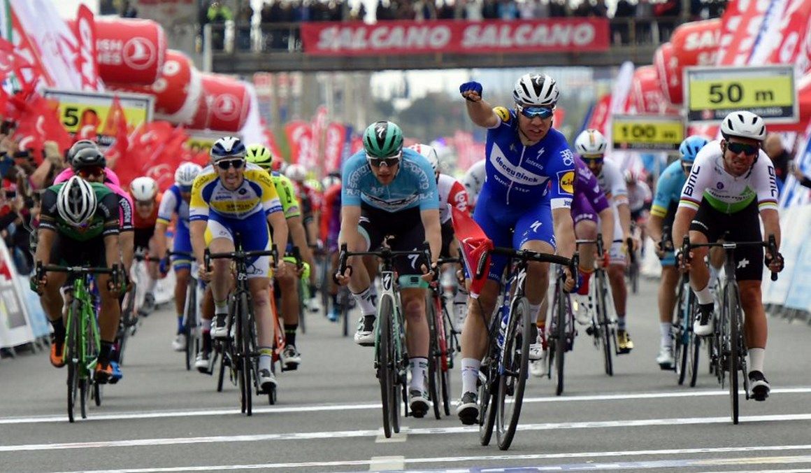 Turquía: Jakobsen rompe la racha de Bennet y gana la 3ª etapa
