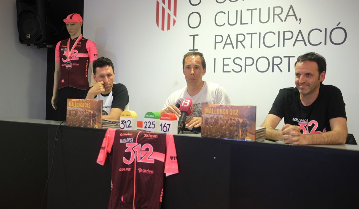 Pedro Horrillo presenta el libro de la "Mallorca 312"