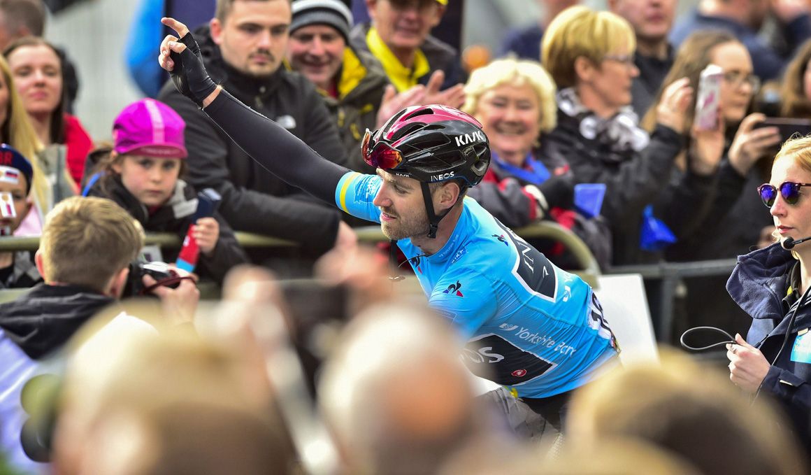 Chris Lawless (Ineos) gana el Tour de Yorkshire