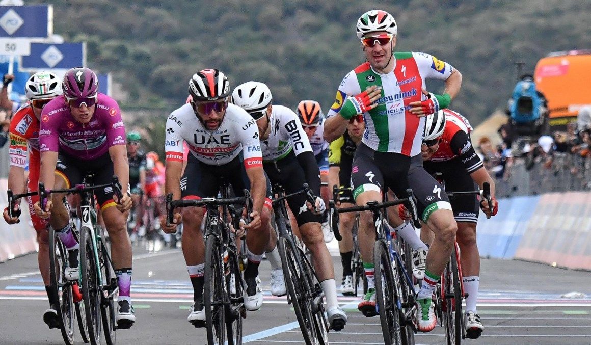 Gaviria:"Descalificar a Viviani ha sido exagerado, el vencedor es él"