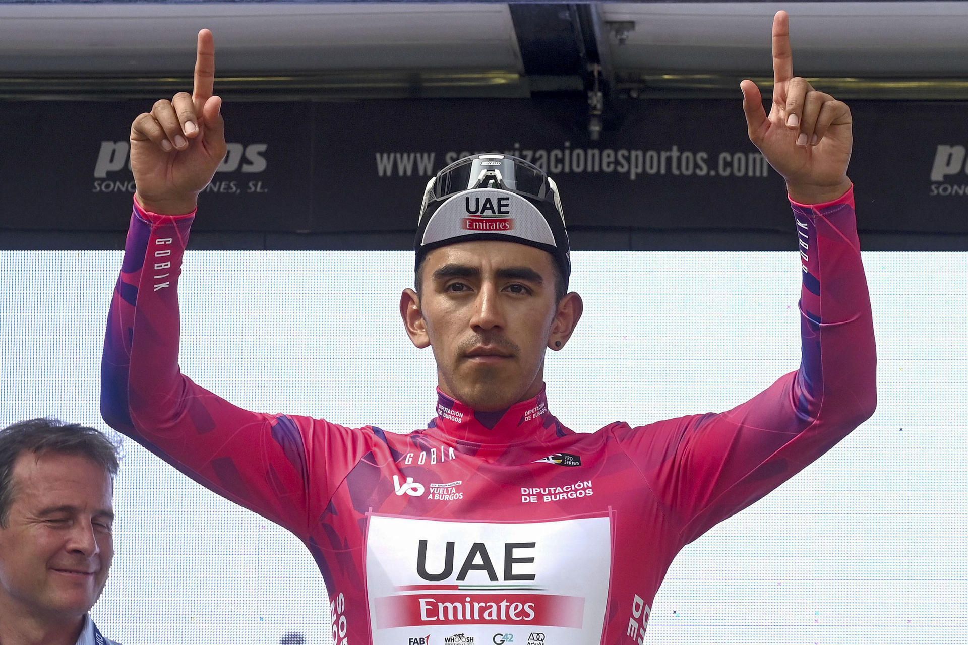 El colombiano Juan Sebastián Molano gana al sprint y es primer líder de la Vuelta a Burgos.