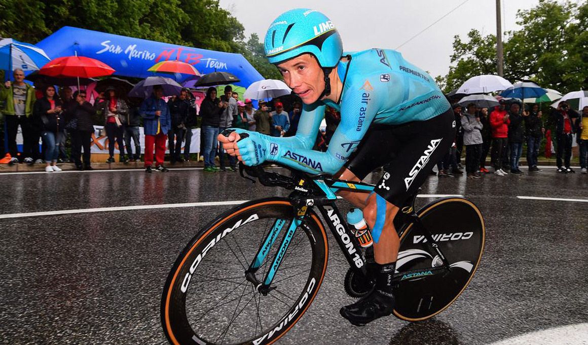 Vinokourov: "Miguel Ángel López sigue siendo nuestro líder"