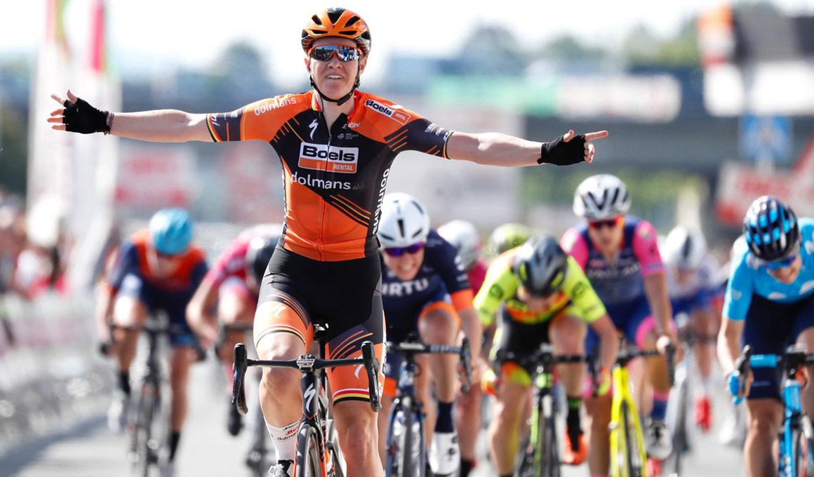 Emakumeen Bira: Jolien D´Hoore gana al sprint; Sheyla Gutiérrez, 4ª