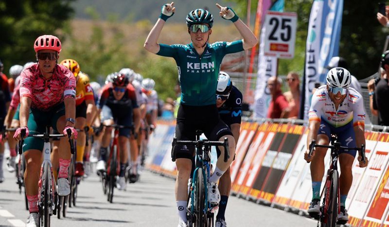 roger adria estreno a lo grande su palmares profesional en la ruta de occitania 2022 roger adria estreno a lo grande su palmares profesional en la ruta de occitania 2022