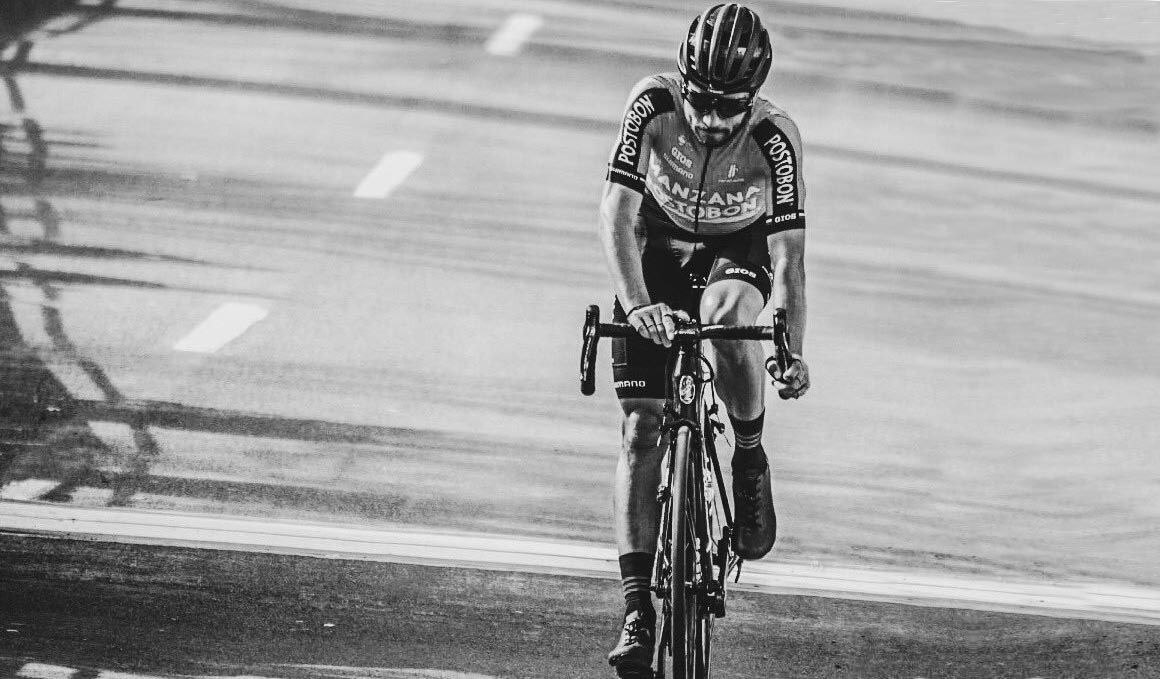 Julián Quintero, el ciclista en blanco y negro
