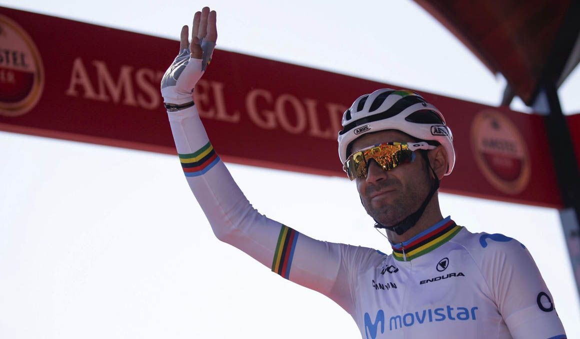 Alejandro Valverde renueva con el Movistar