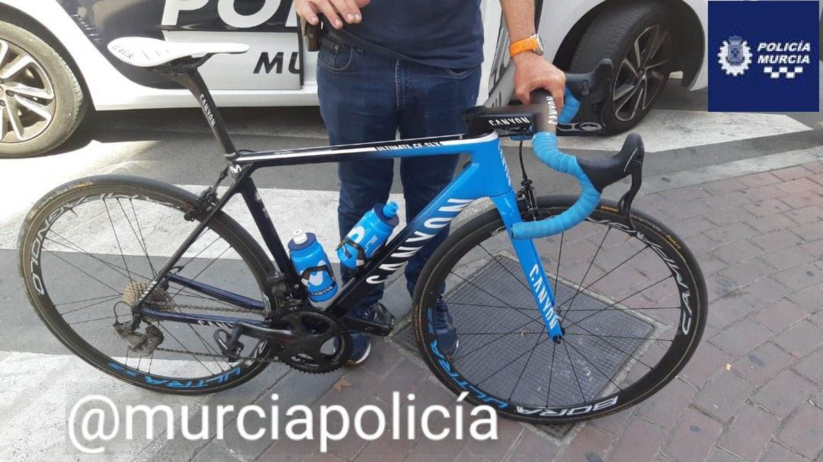 Recuperada la bicicleta robada al Movistar Team