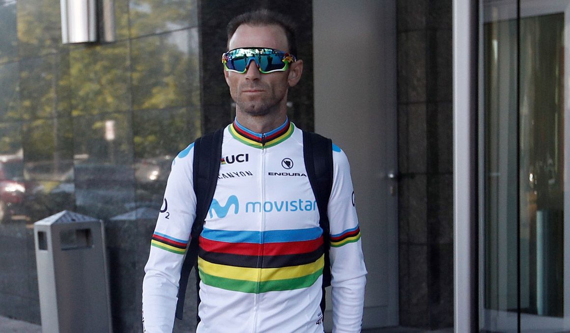 Valverde: "Vengo sin presión ninguna, sobre todo a ayudar a Quintana y Landa"