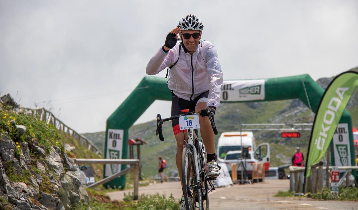 Todas las fotos de la Clásica Cicloturista Internacional Oviedo-Angliru