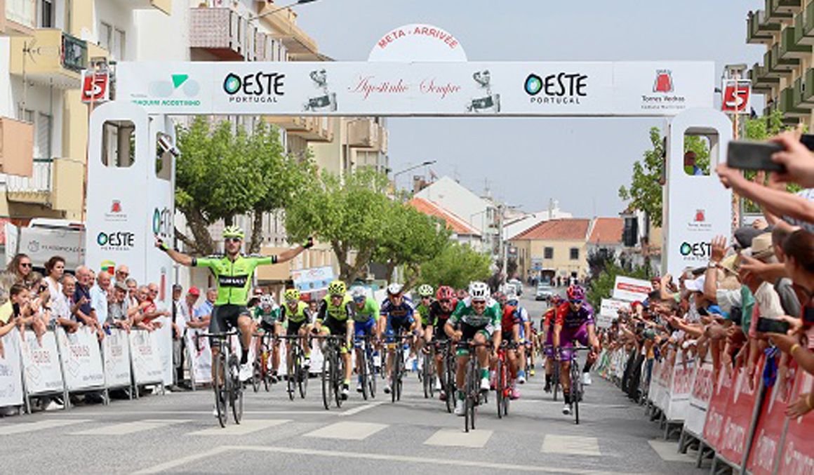 Victoria de Enrique Sanz en la 1ª etapa del GP Torres Vedras