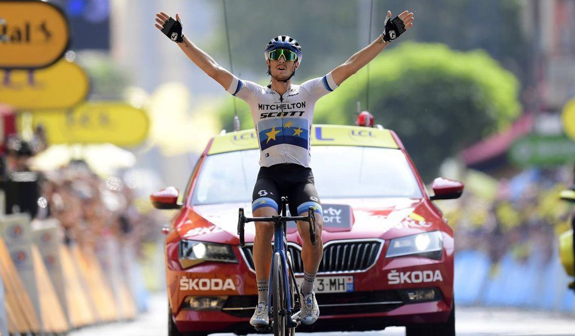 Matteo Trentin vence en Gap tras resolver con maestría una fuga numerosa. Foto: Bettini Photo