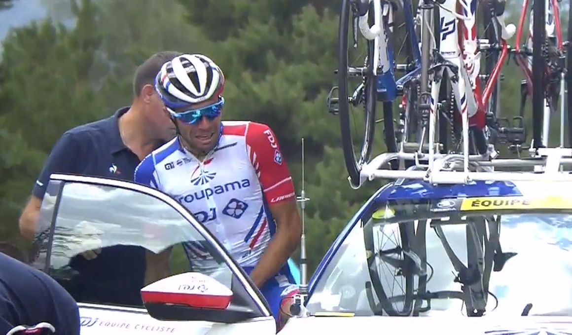 Thibaut Pinot se retira del Tour entre lágrimas