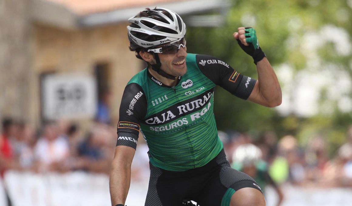 Jon Aberasturi conquista el Circuito de Getxo en un gran día para Caja Rural  